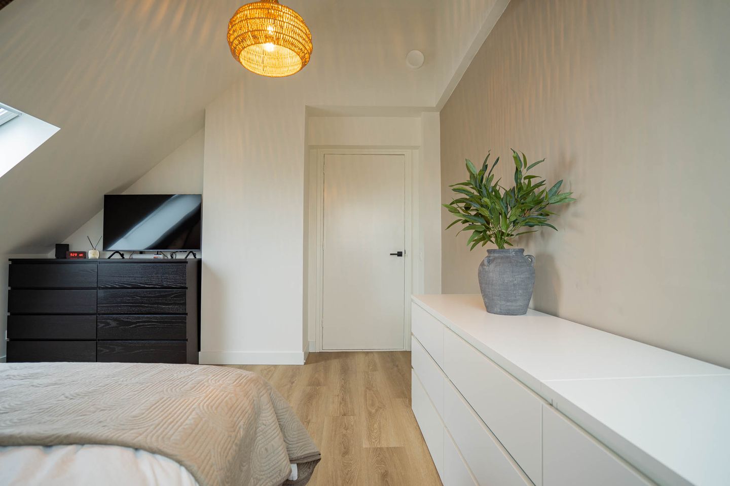 Photo 35 of Bindersestraat 4-C