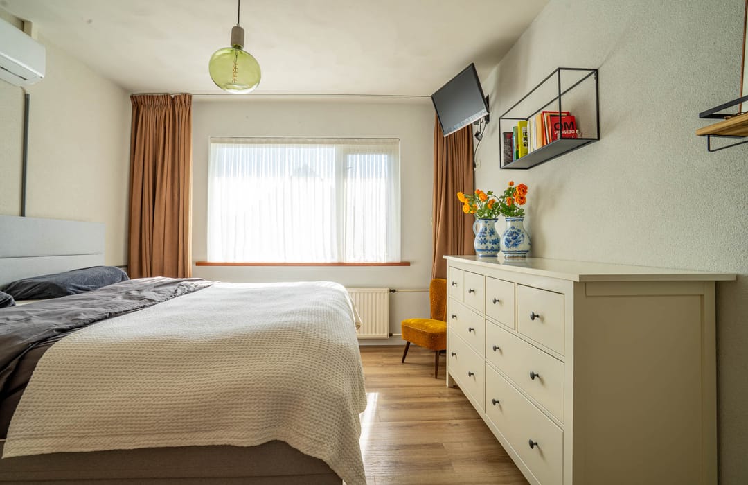 Photo 22 of Willemstraat 2