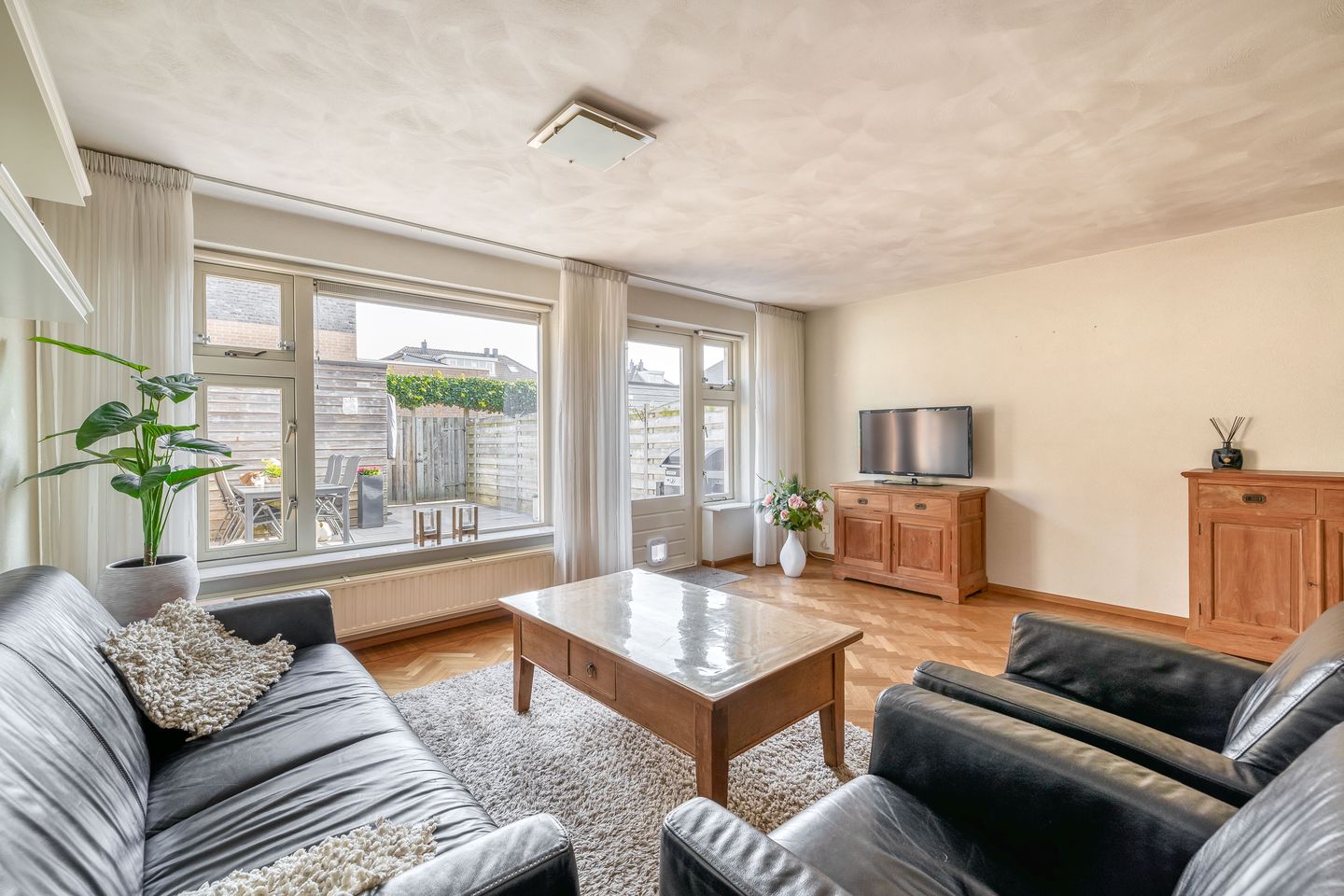 Foto 10 van Ribesstraat 12