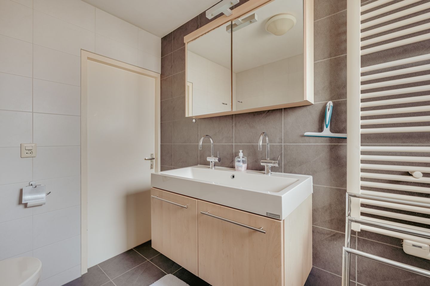 Photo 34 of Adriaan Virulystraat 4