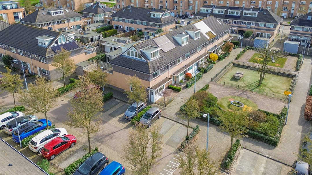 Foto 38 van Ribesstraat 12