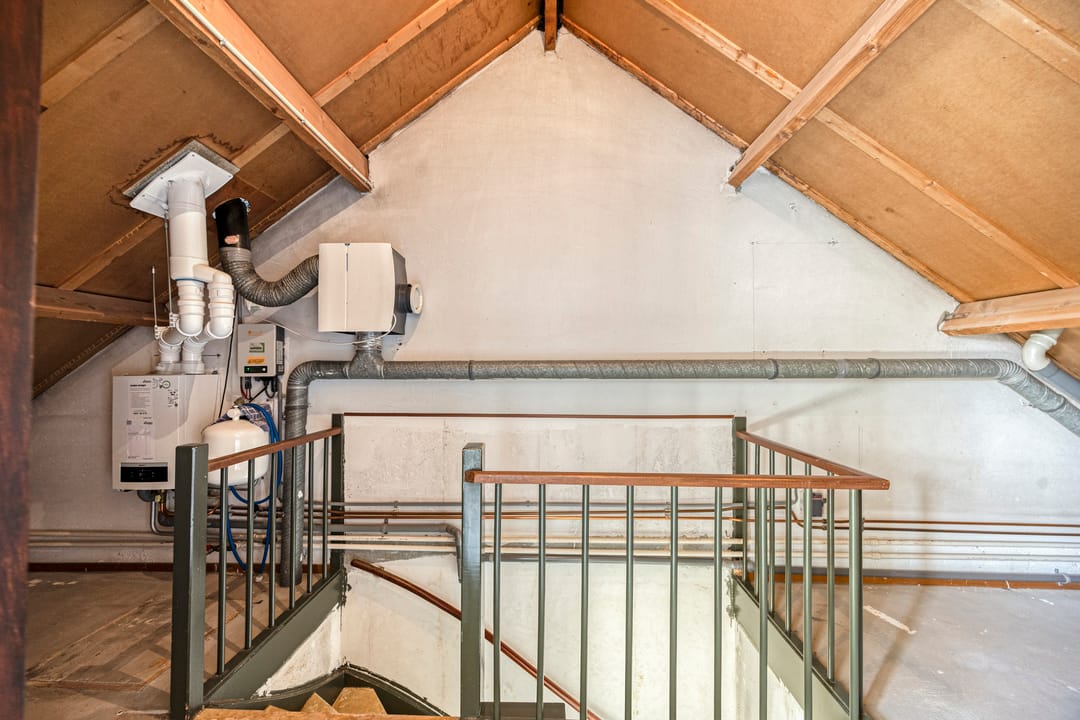 Photo 26 of Bronkhorst 4