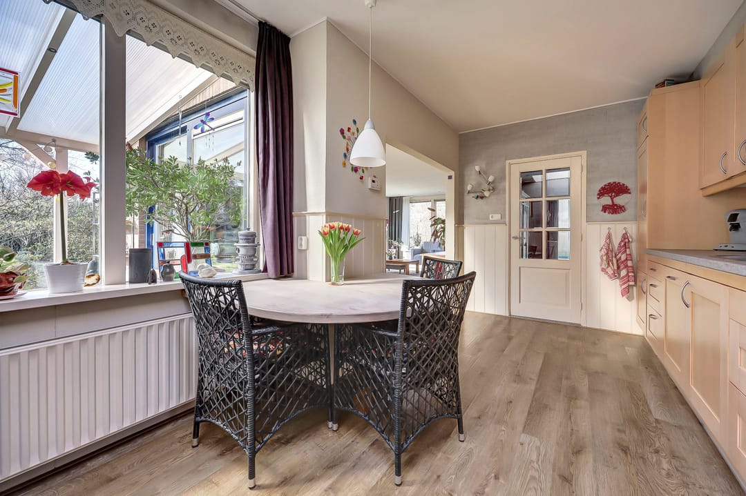 Photo 13 of Woeziksestraat 658