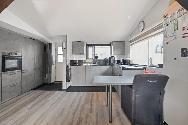 Photo 3 of De Haukes 64