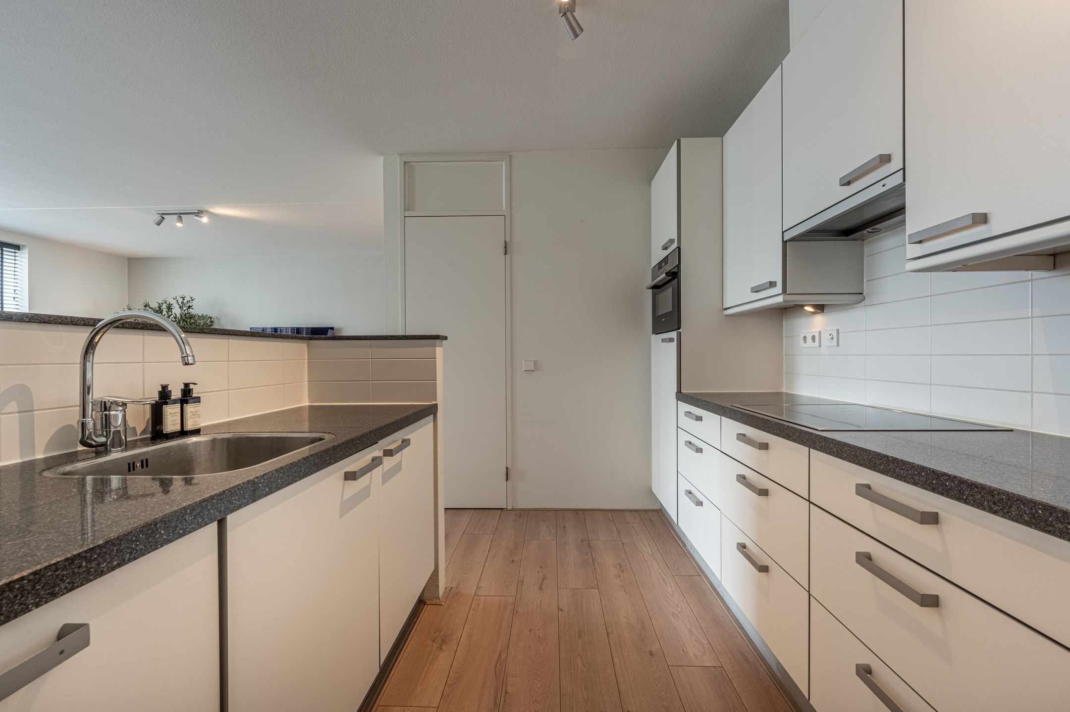 Photo 12 of Wierdsmaplein 23