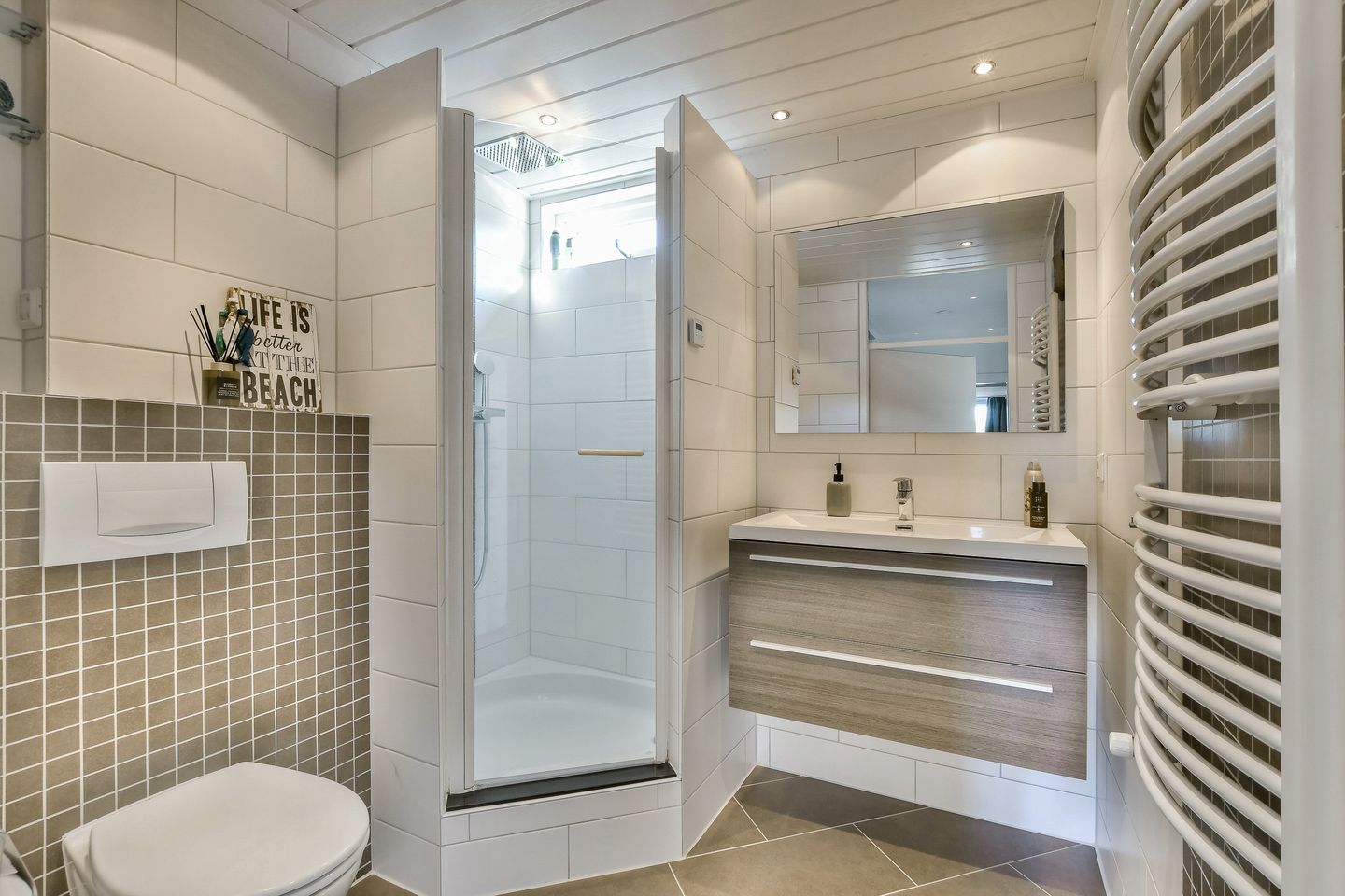 Photo 14 of Schaepmanstraat 12