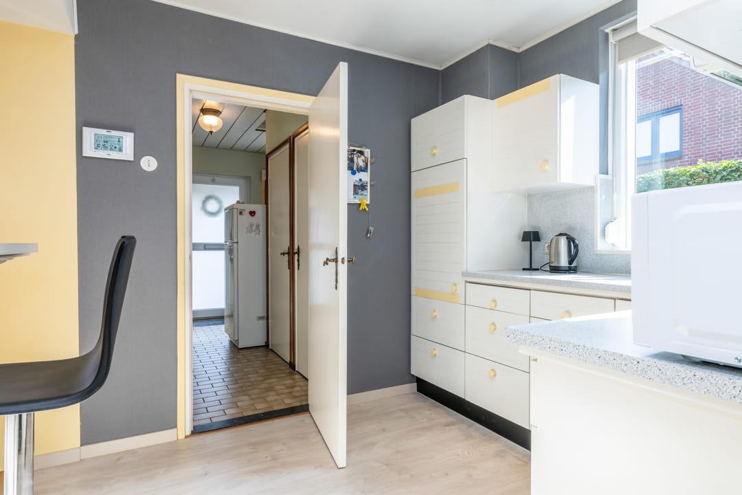 Photo 13 of Kluisstraat 44