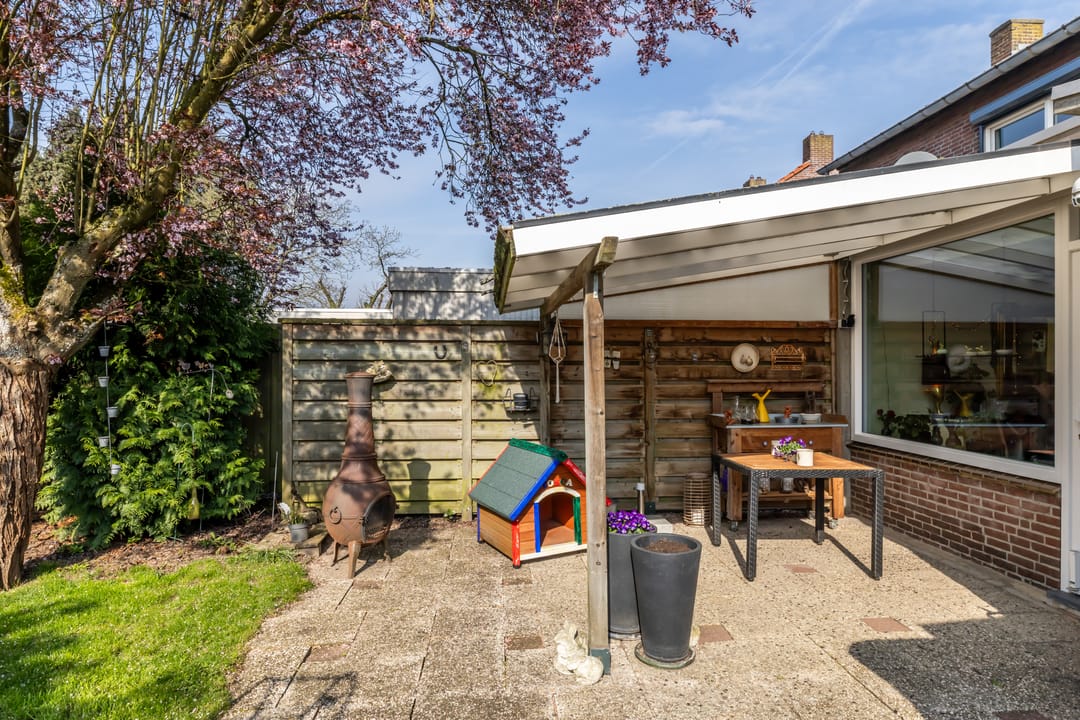 Photo 23 of Kluisstraat 44