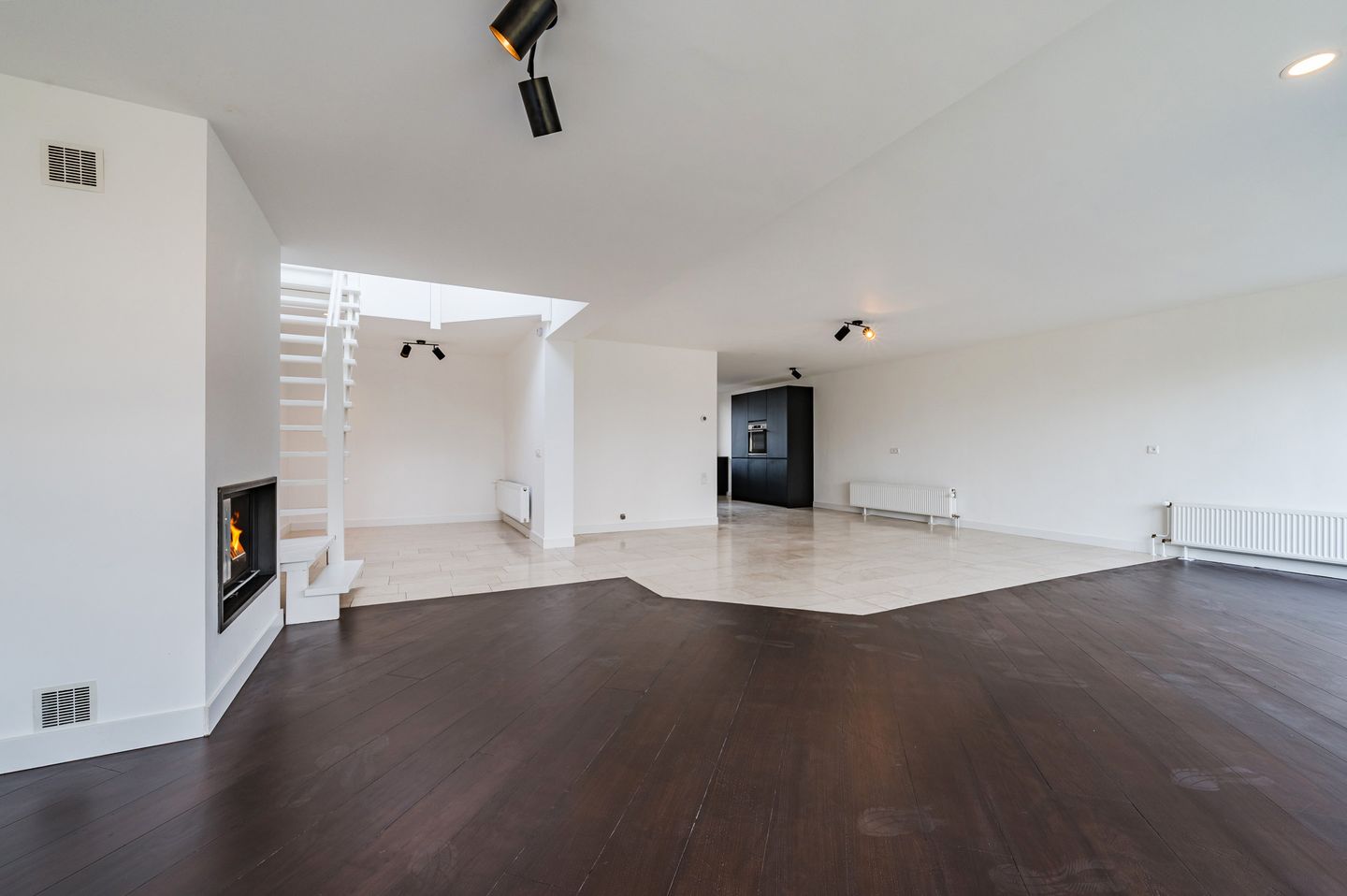 Foto 14 van Hermelijnweide 42