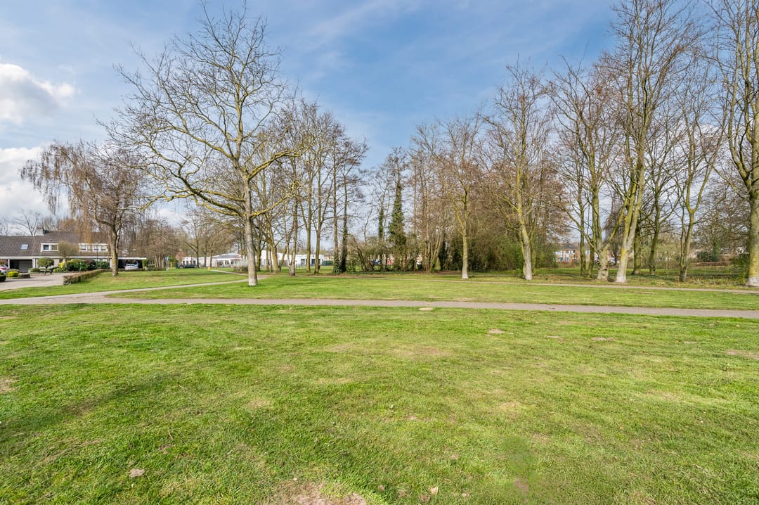 Foto 46 van Hermelijnweide 42