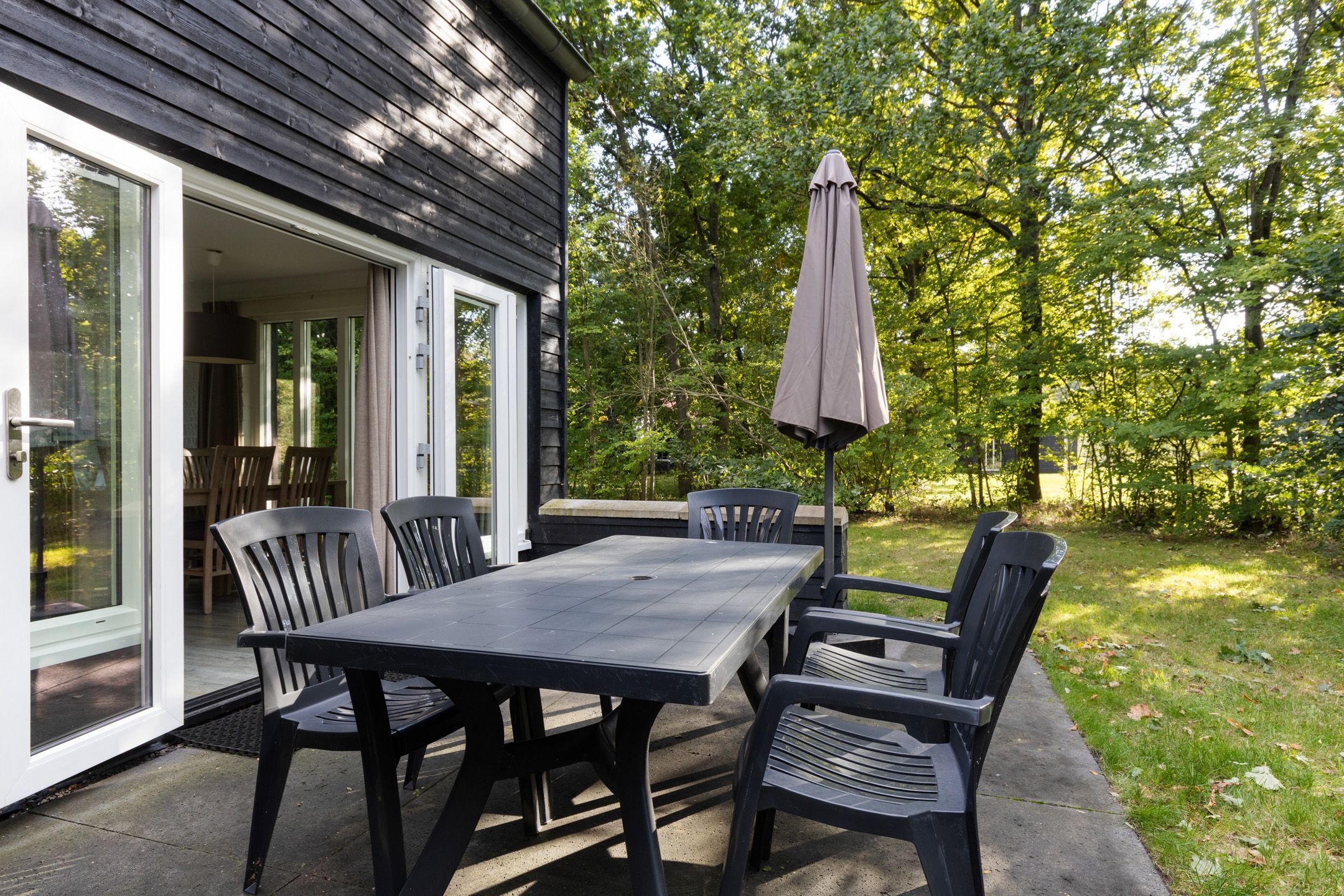 Foto 30 van De Bloemert 1-9