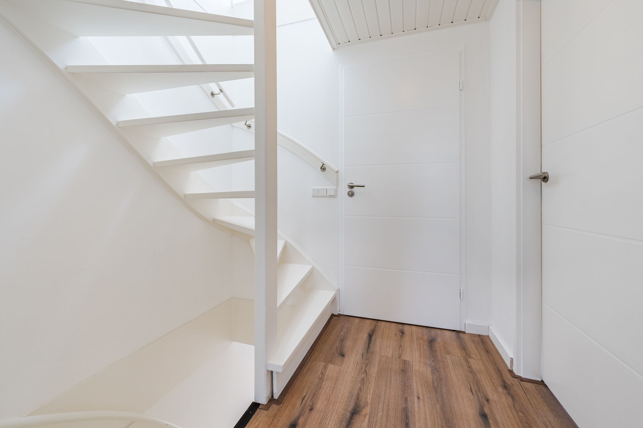 Foto 24 van Hermelijnweide 42