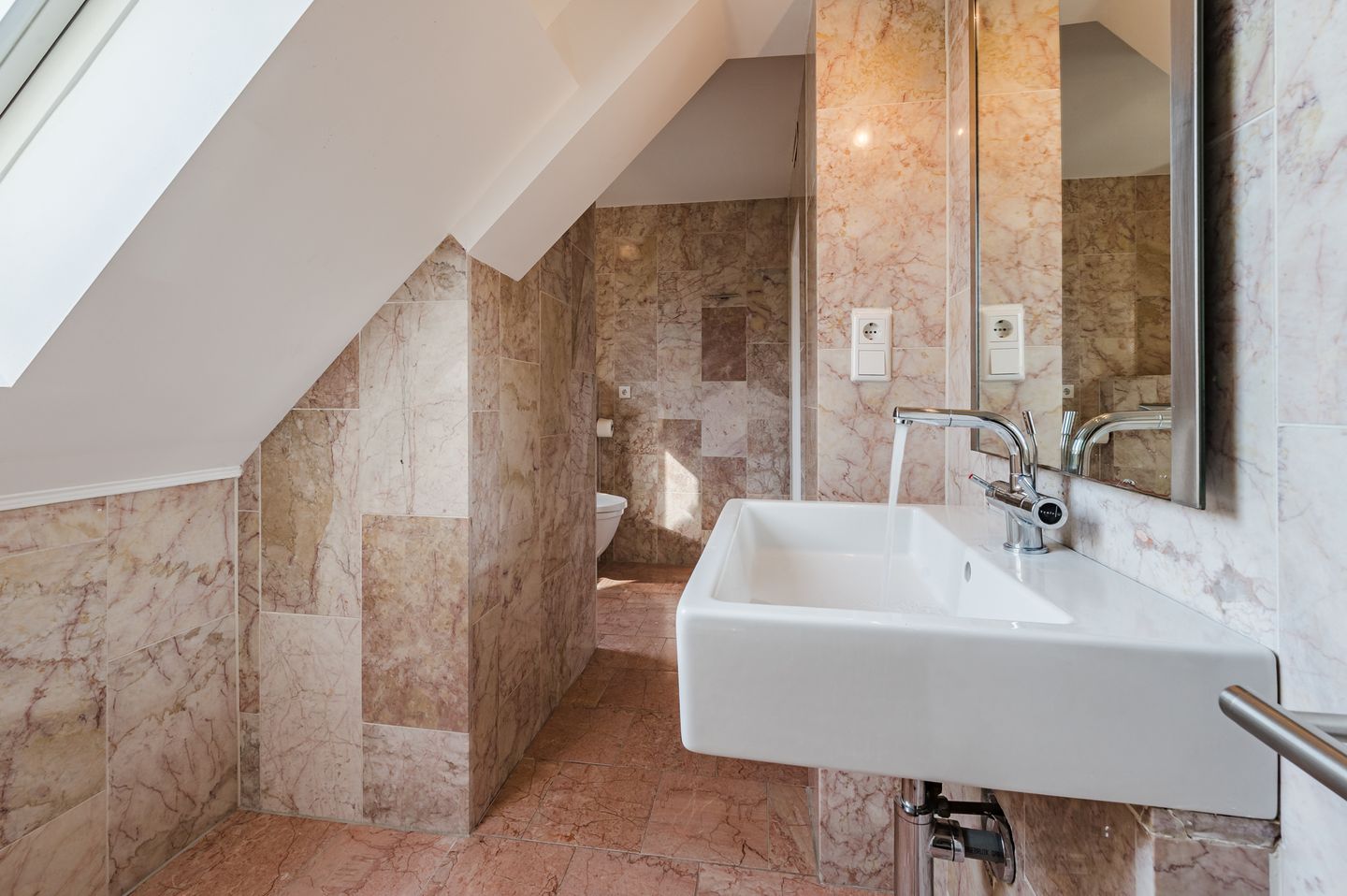 Foto 35 van Hermelijnweide 42