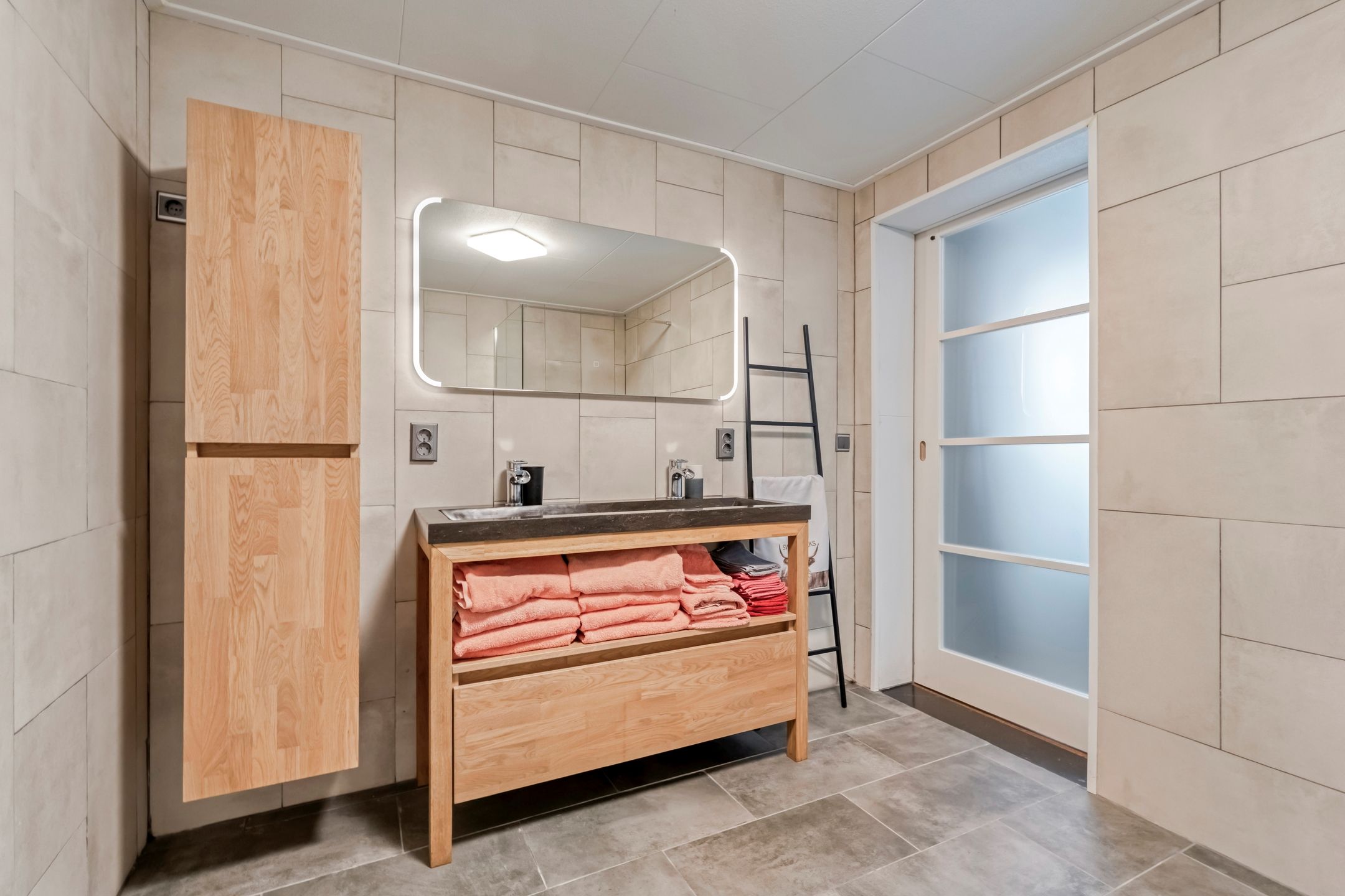 Foto 24 van Meidoornstraat 54