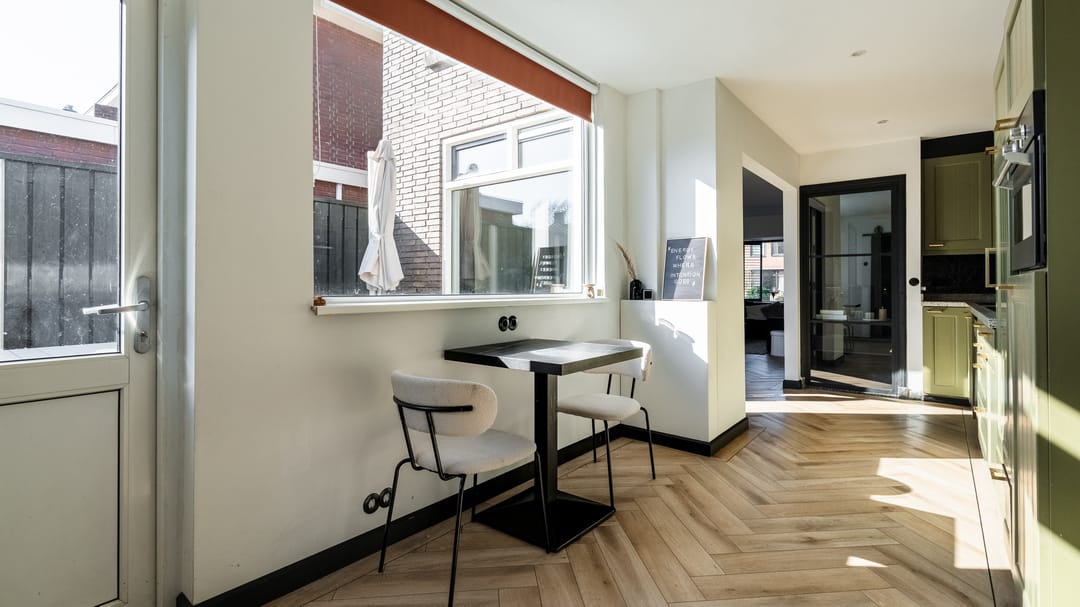 Photo 11 of Vriezenveenseweg 107