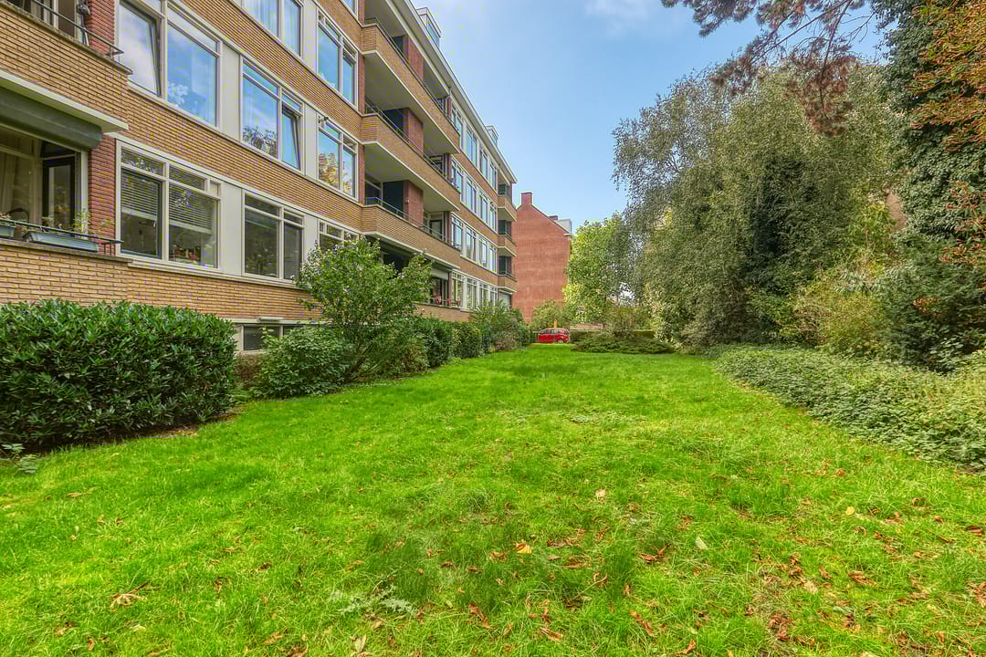 Foto 41 van Mgr P.J. Willekenslaan 103