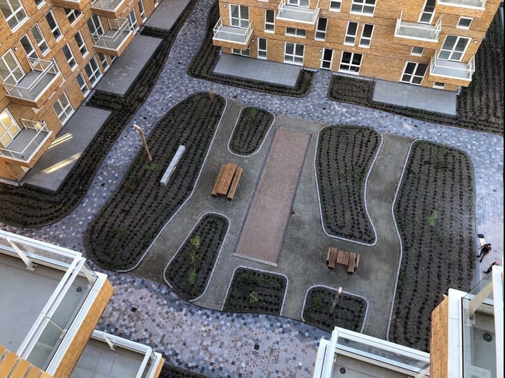 Photo 4 of Mahoniehout 68