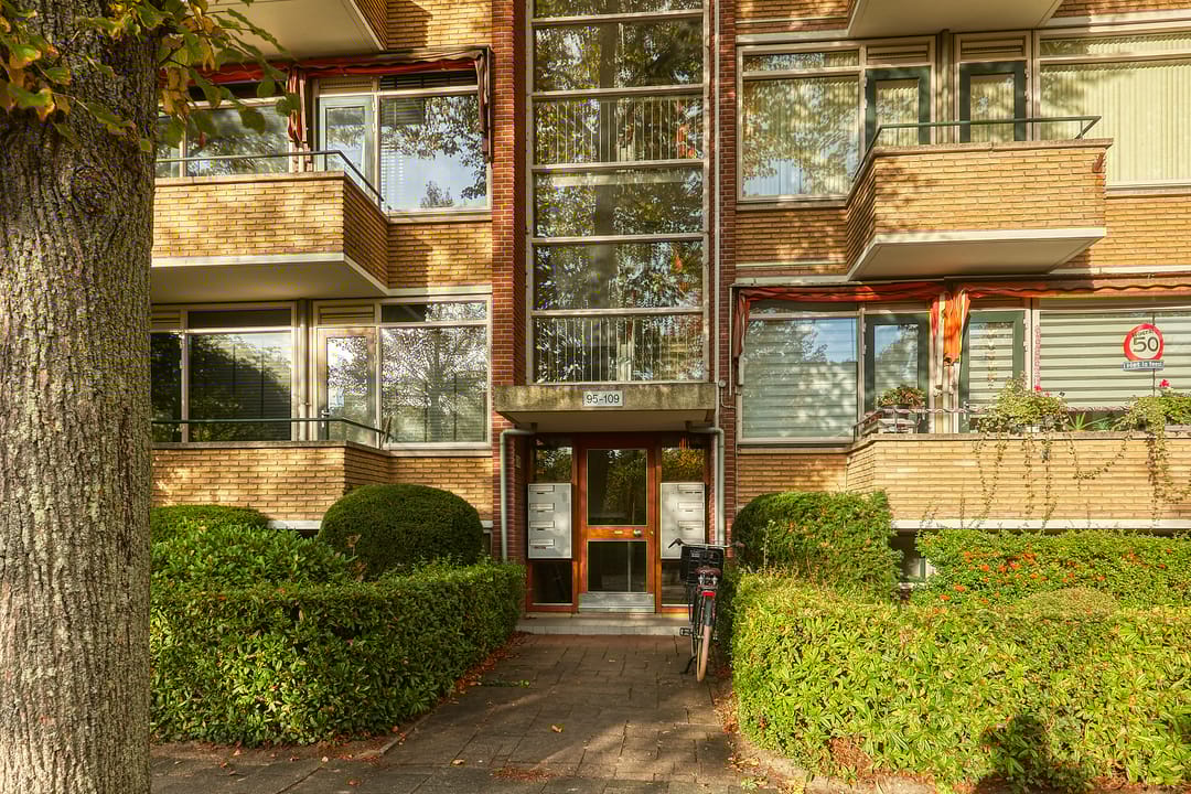 Foto 37 van Mgr P.J. Willekenslaan 103