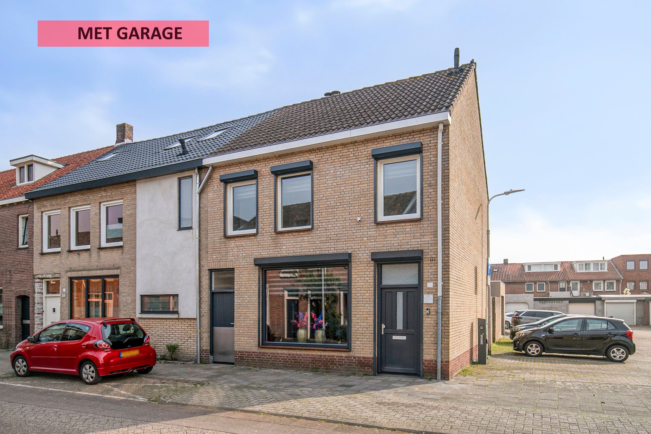 Deken Sandersstraat 16 