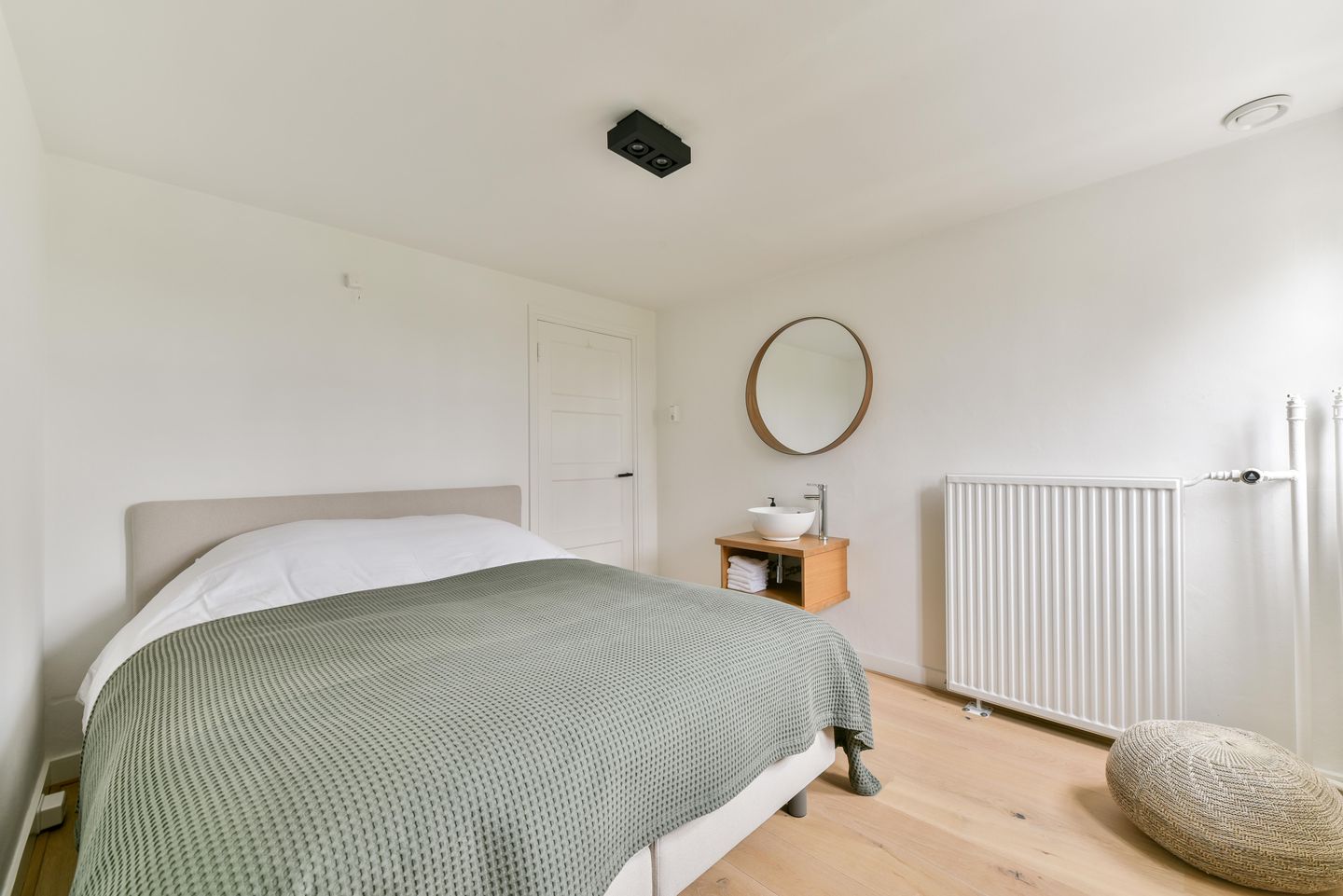 Photo 40 of Rijnsburgerweg 5