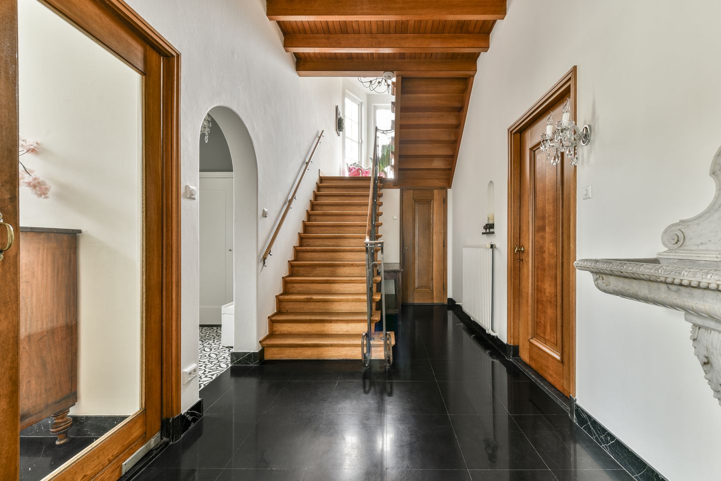 Photo 10 of Rijnsburgerweg 5