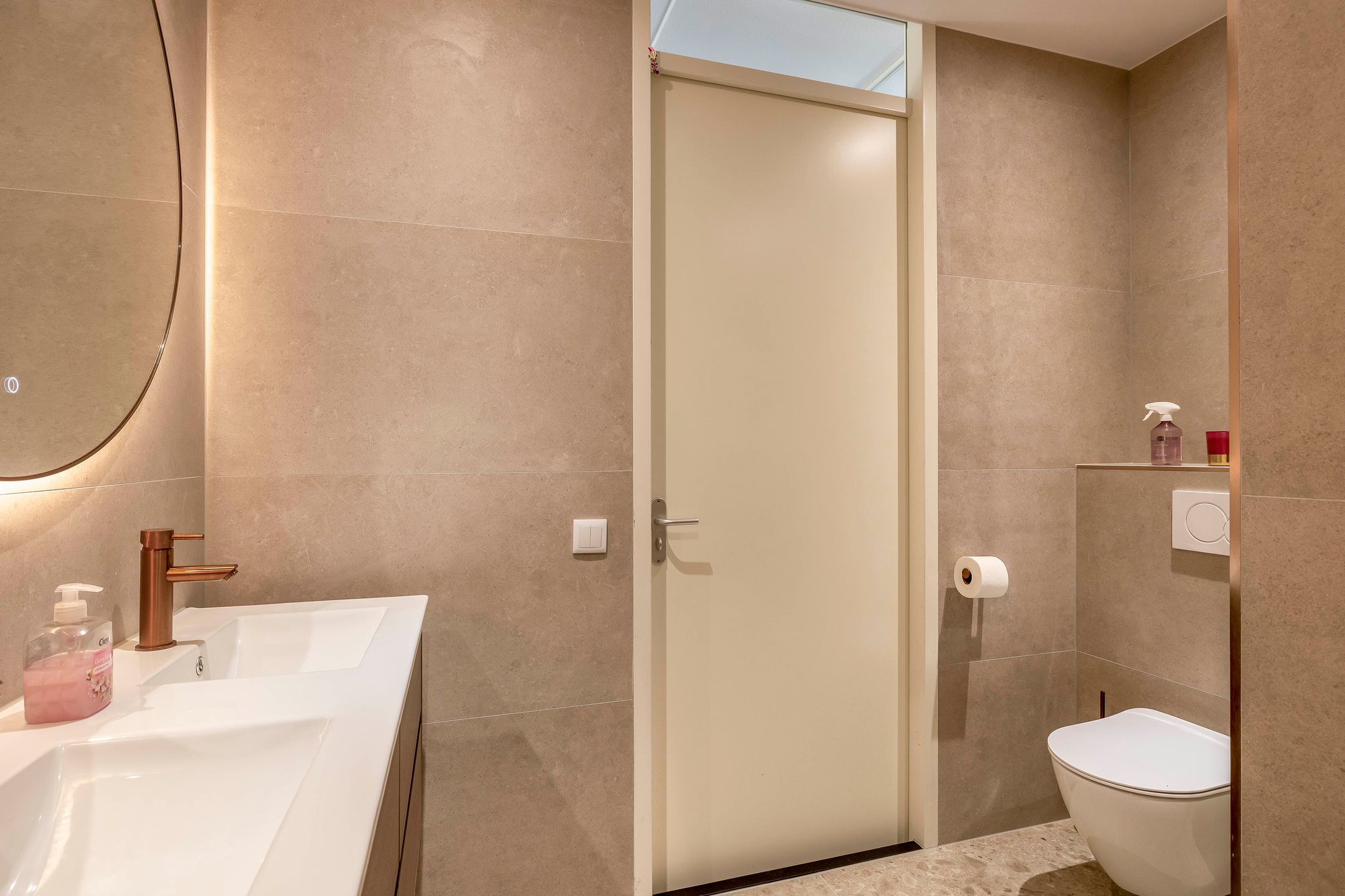 Foto 24 van Pulsi Balonishof 16