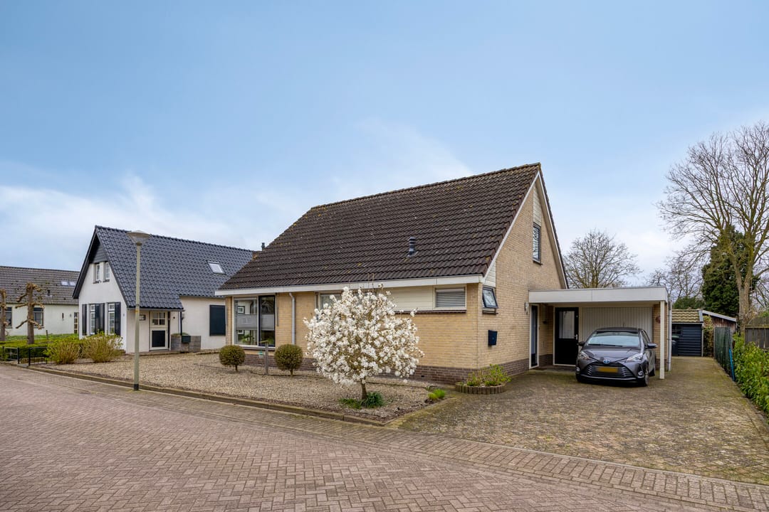 Photo 1 of Dennenstraat 4