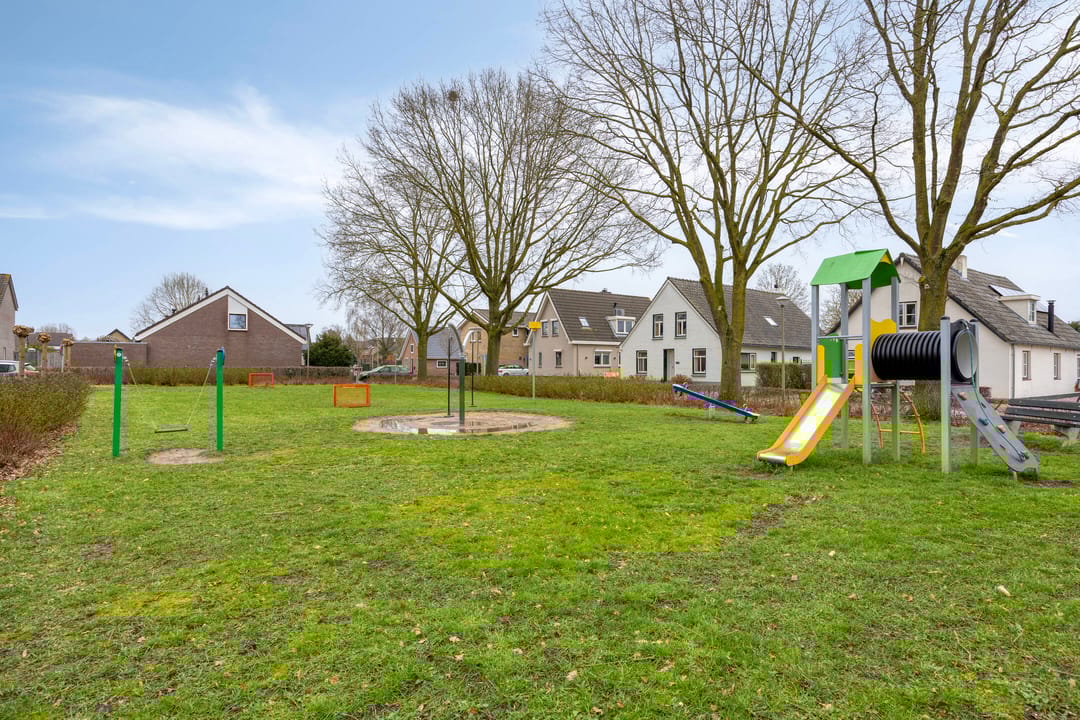 Photo 41 of Dennenstraat 4