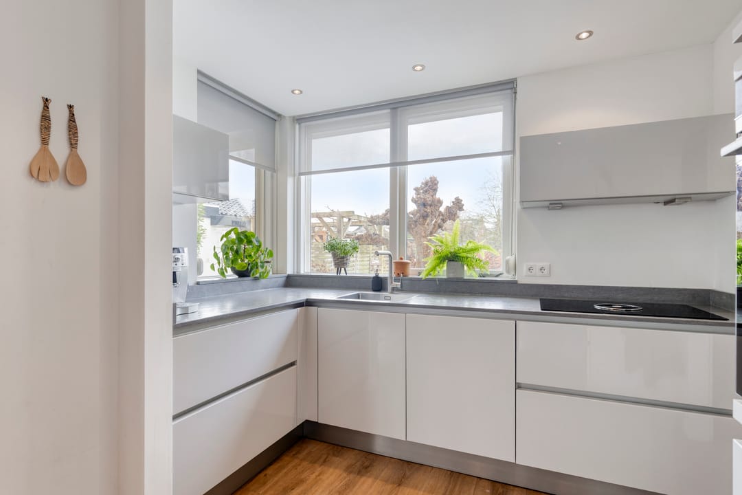 Photo 13 of Dennenstraat 4