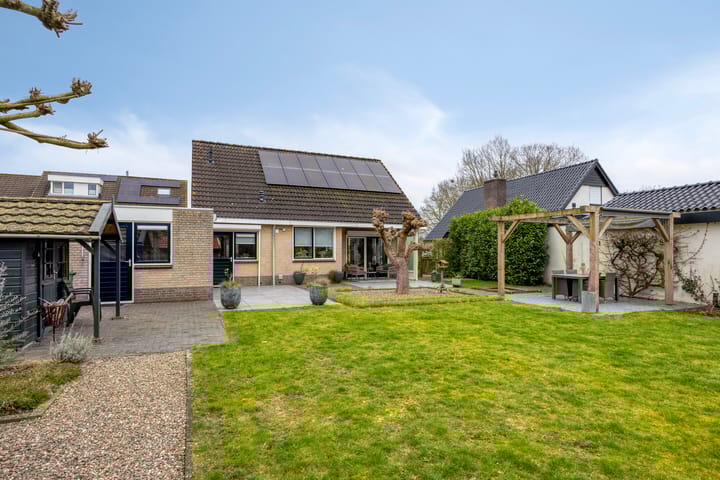 Foto 2 van Dennenstraat 4