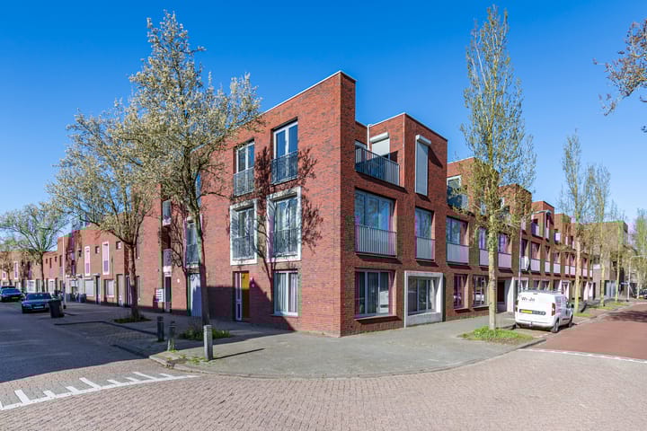 Veestraat 131-06