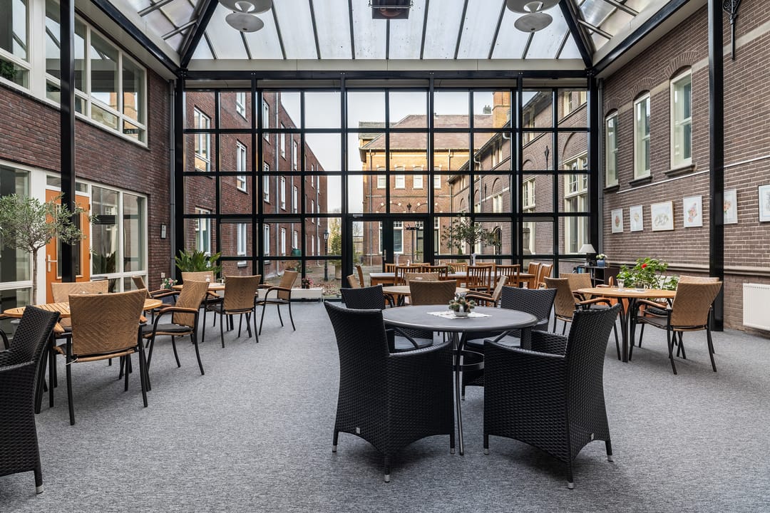 Photo 38 of Churchilllaan 39