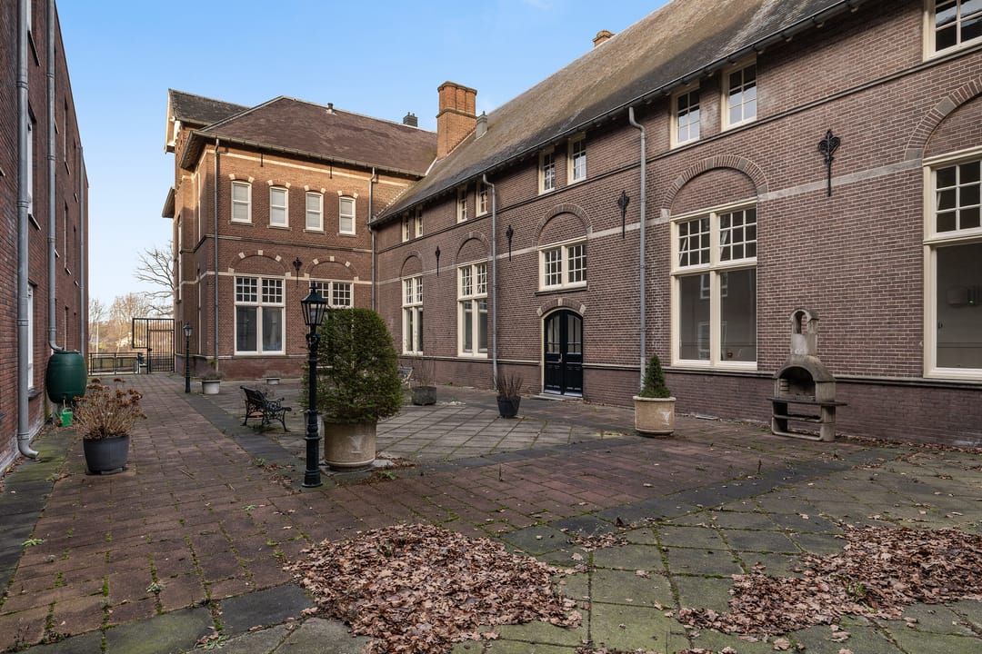 Photo 41 of Churchilllaan 39