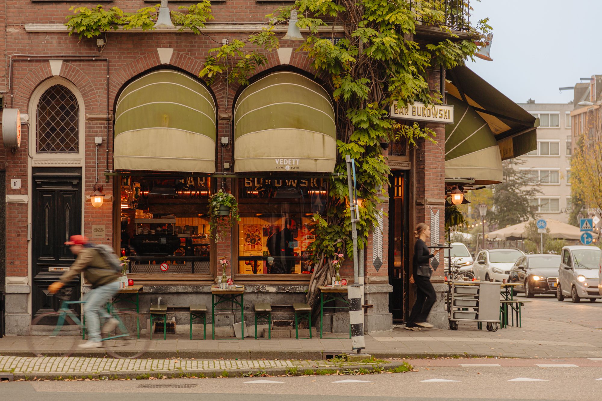 Photo 33 of Dapperstraat 92-B