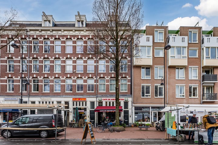 Photo 4 of Dapperstraat 92-B