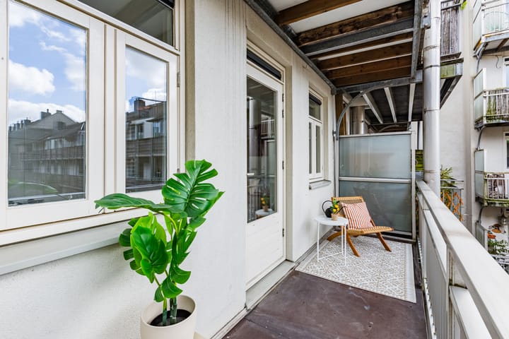 Photo 2 of Dapperstraat 92-B