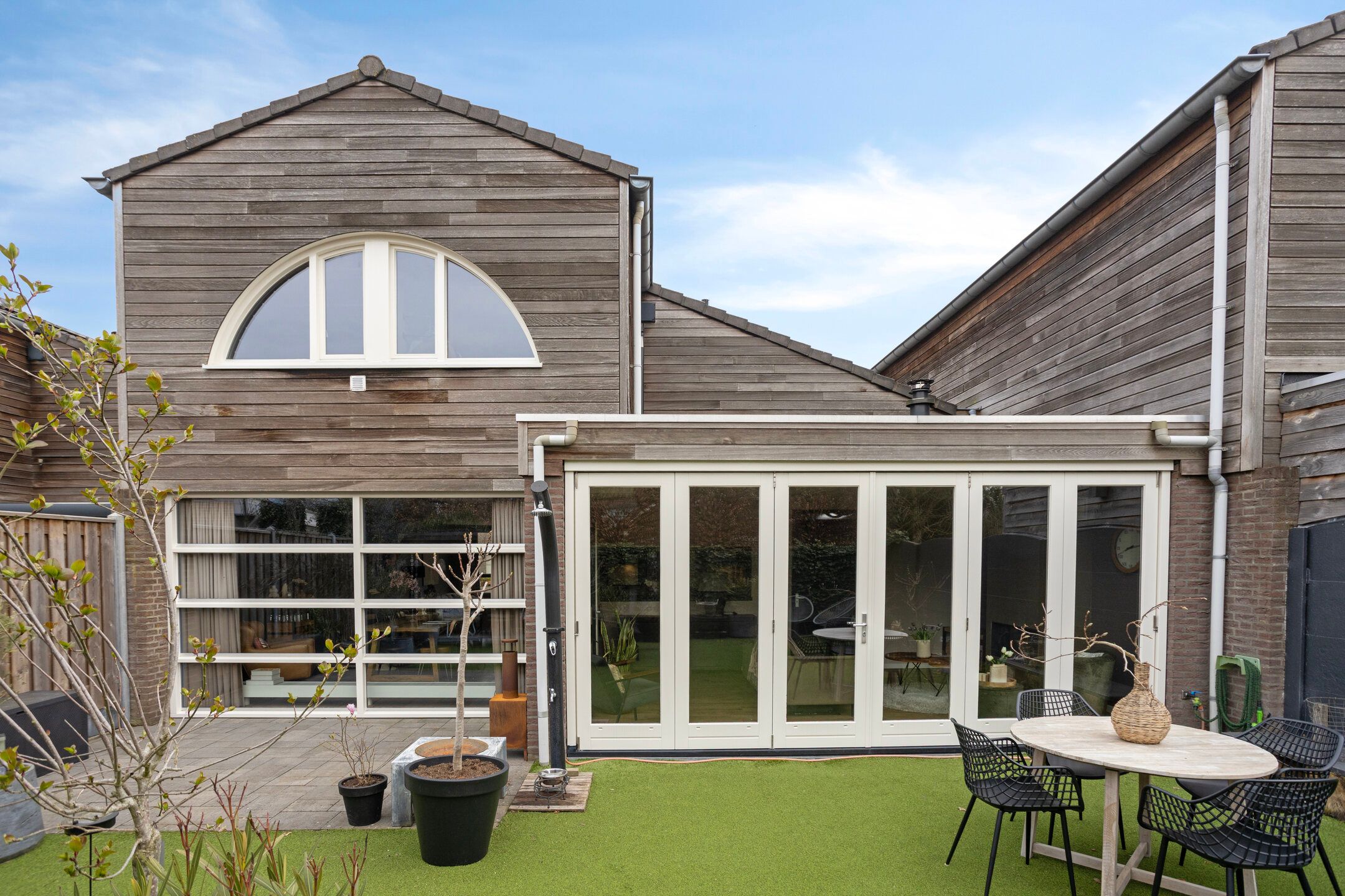 Photo 42 of Meander 5