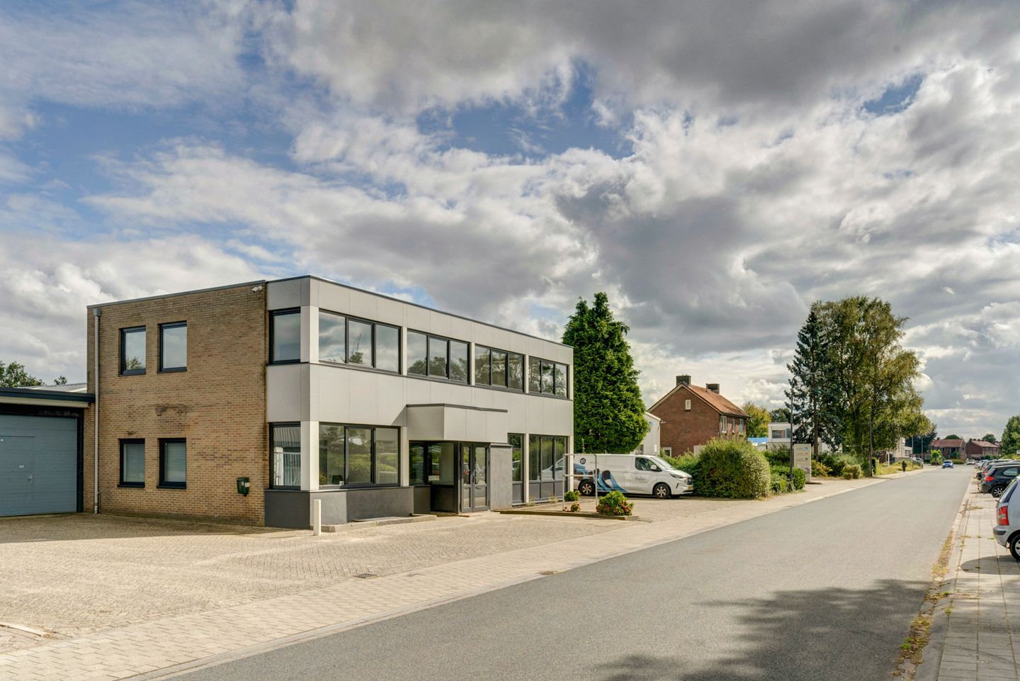 View photo 3 of Industrielaan 16-b