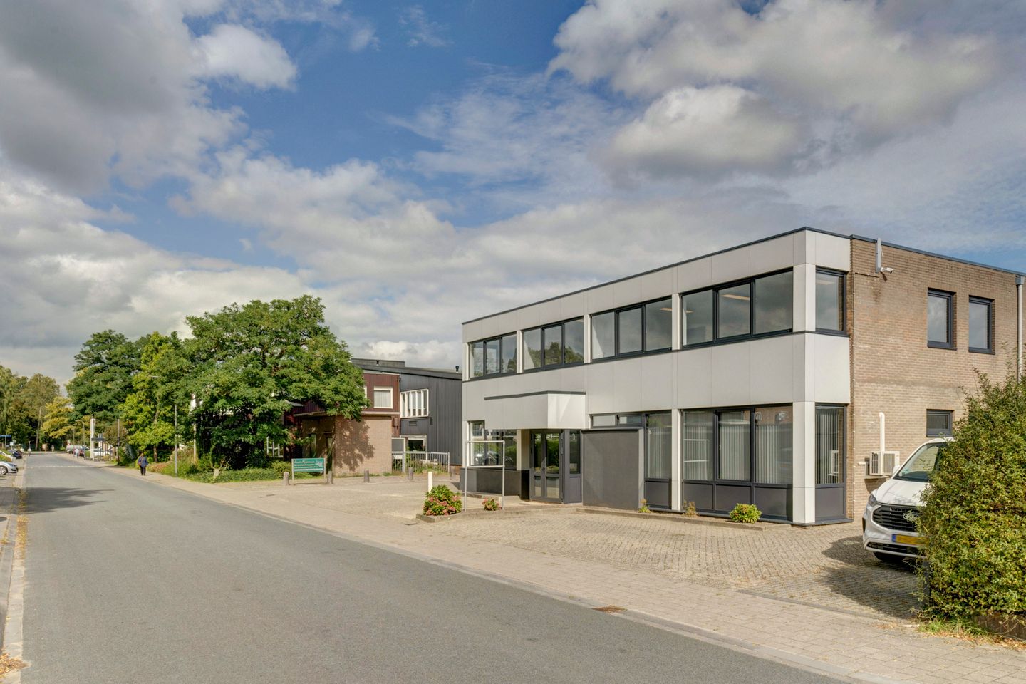 View photo 2 of Industrielaan 16-b