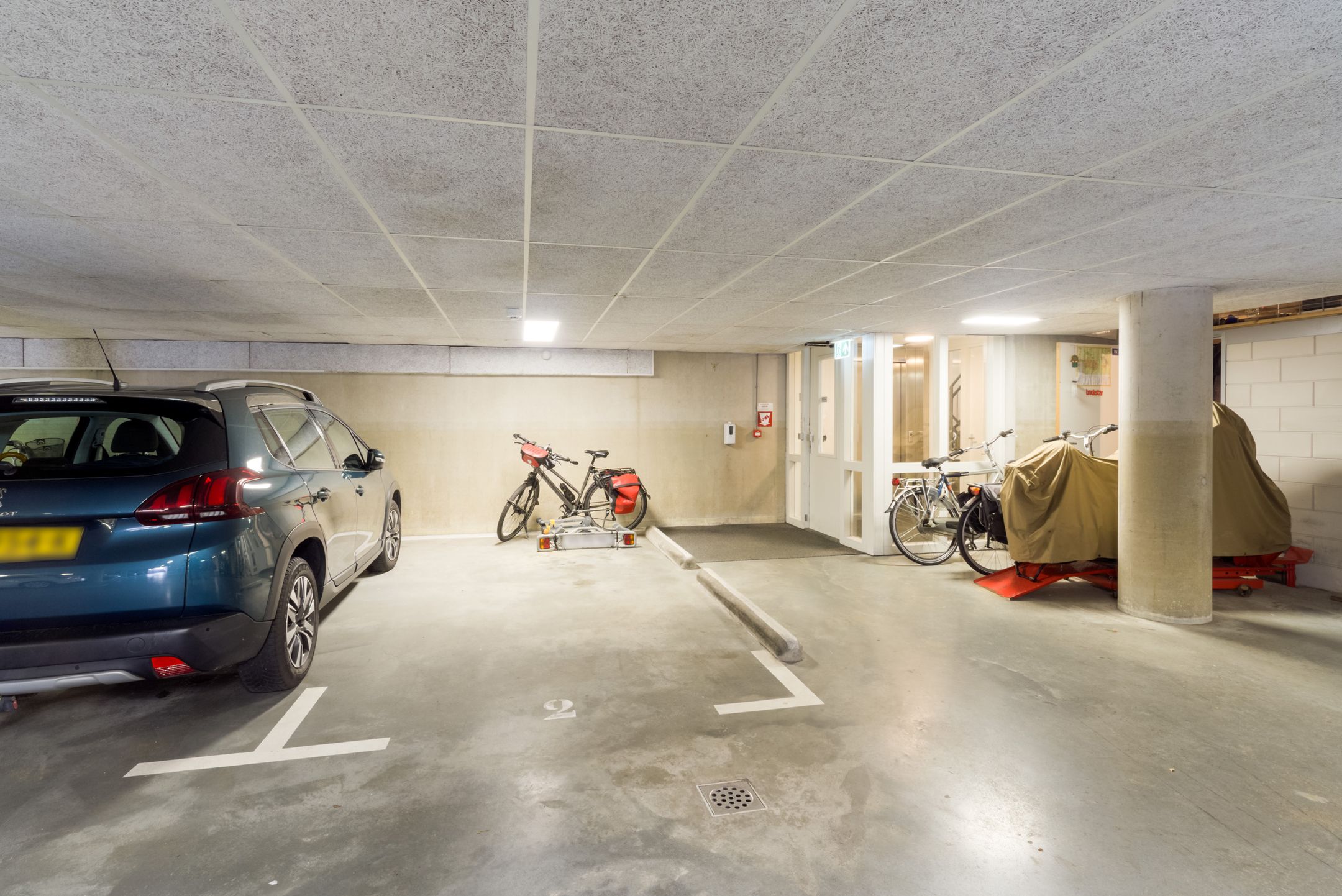 Photo 39 of De Henschoterhof 2