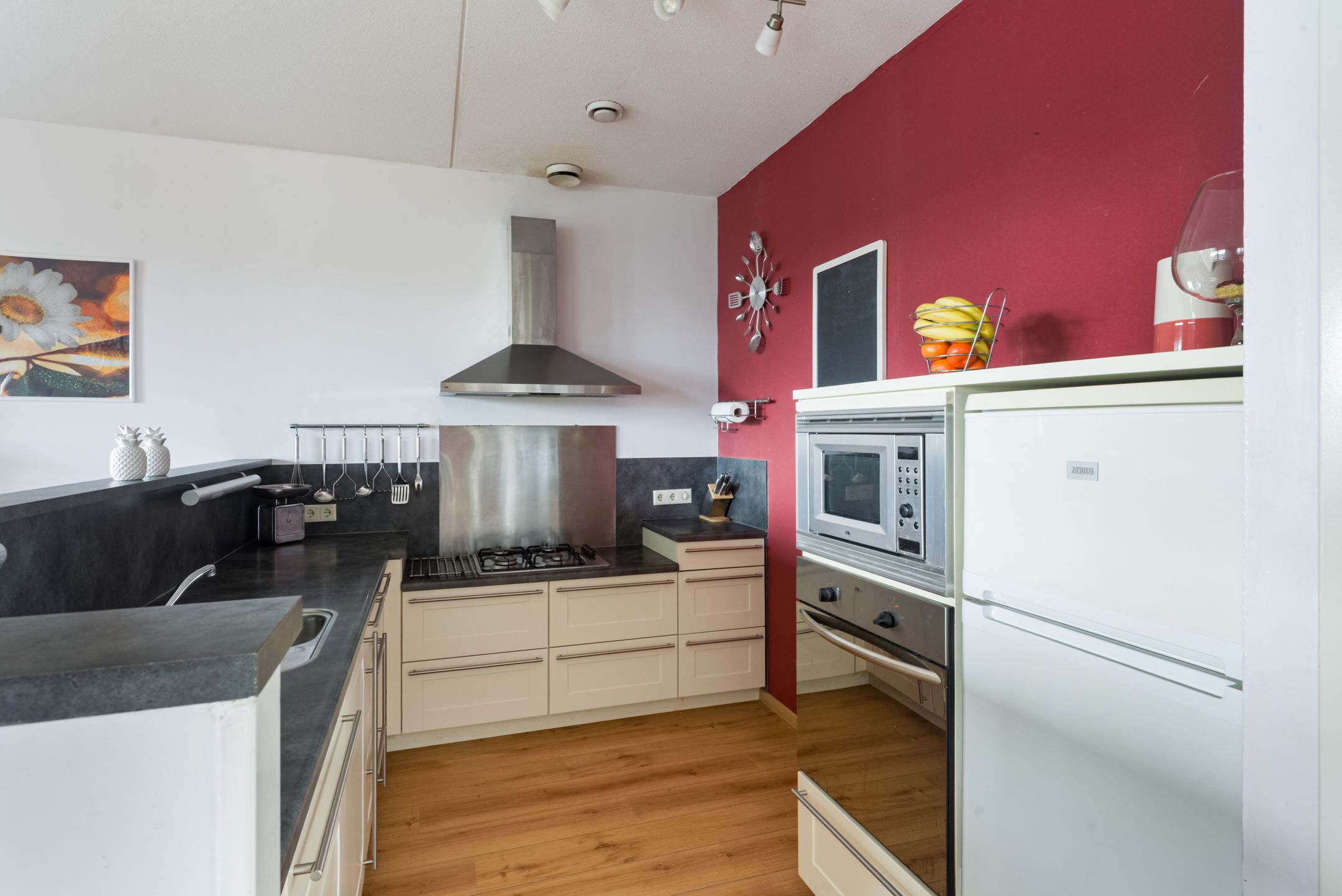 Photo 21 of De Henschoterhof 2