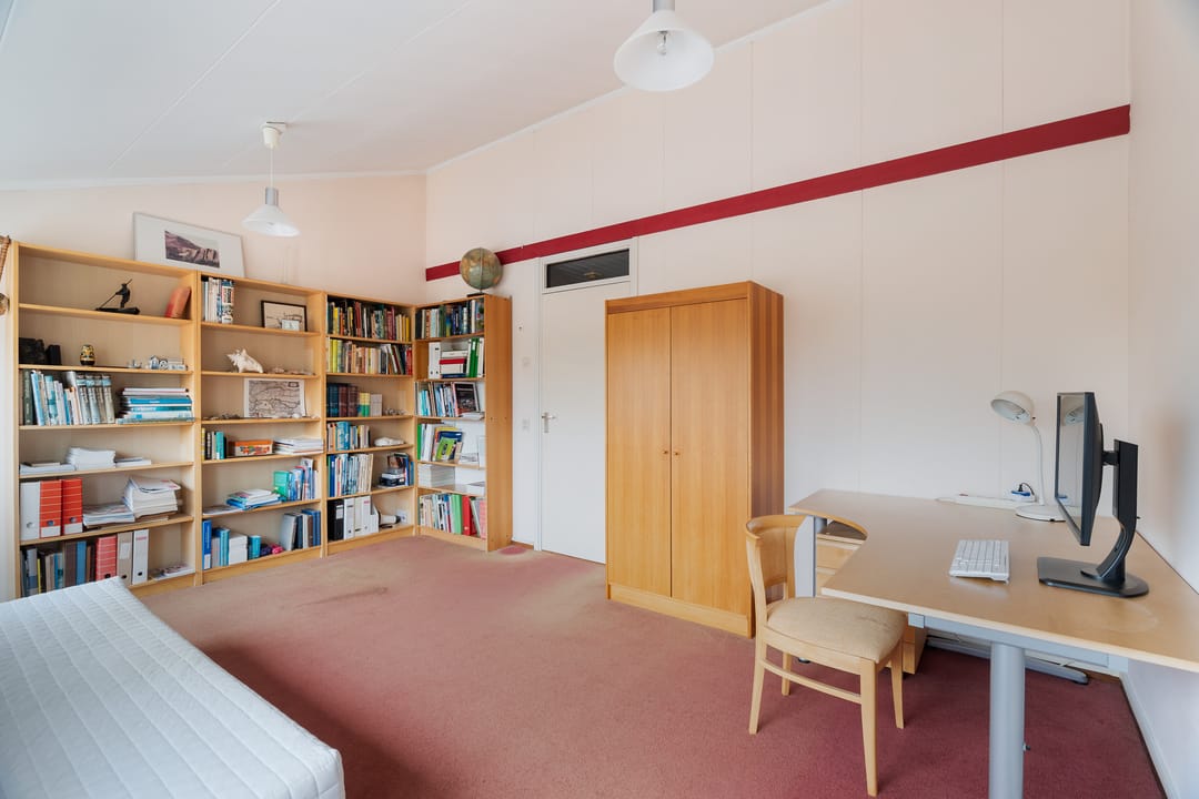 Photo 32 of Freesiastraat 11