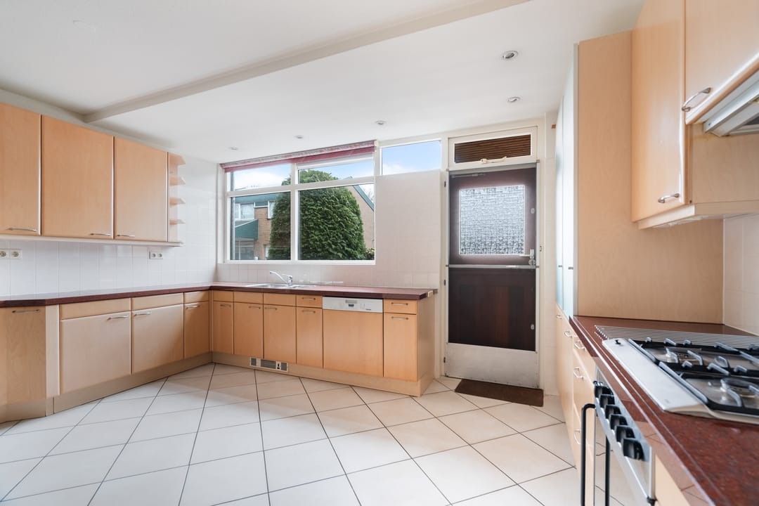 Photo 17 of Freesiastraat 11