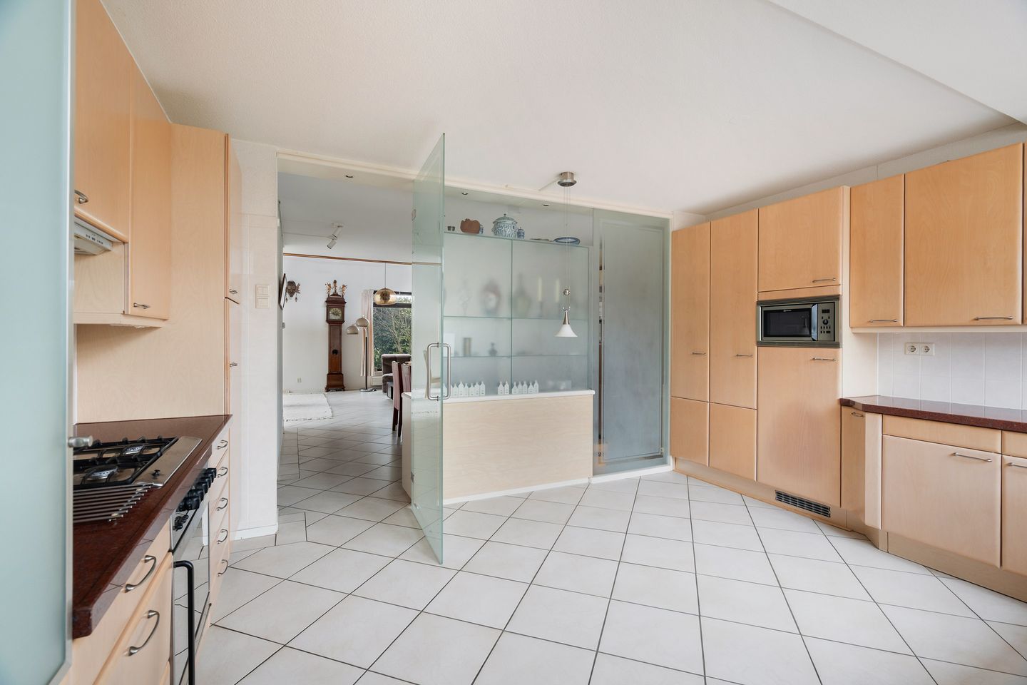 Photo 19 of Freesiastraat 11