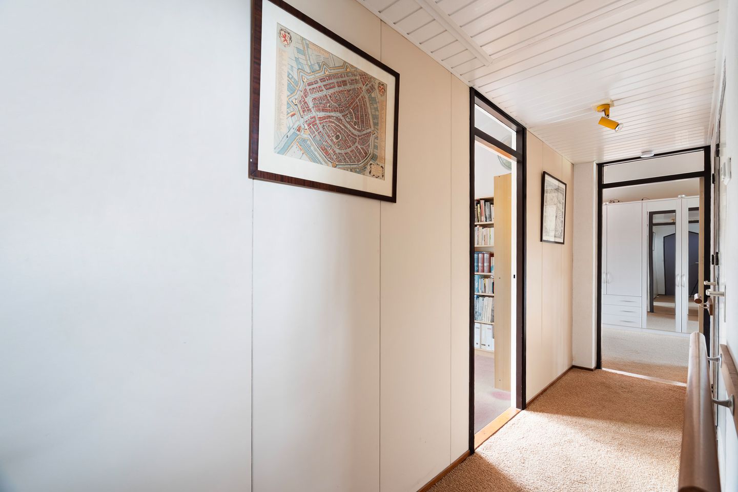 Photo 29 of Freesiastraat 11