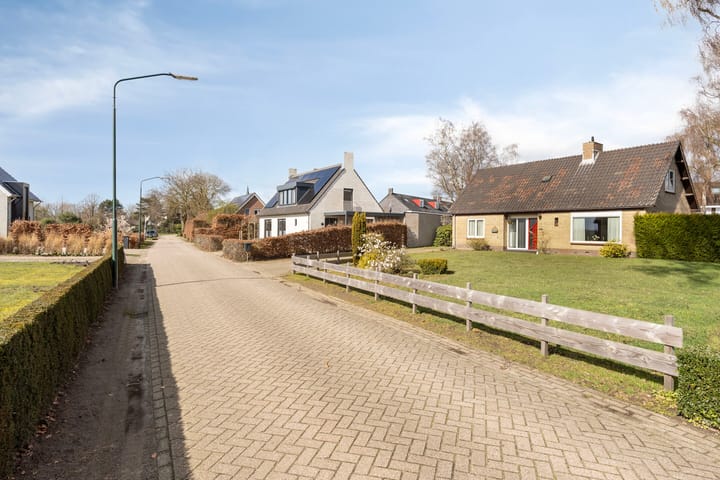 Photo 3 of Torenstraat 9