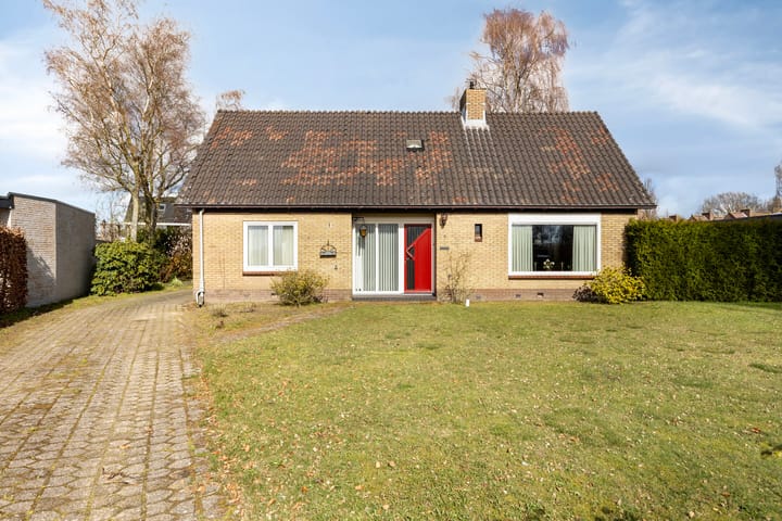 Photo 2 of Torenstraat 9