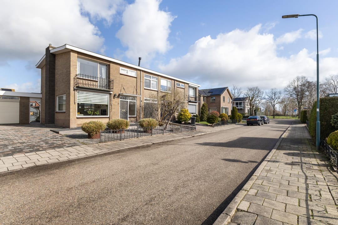 Foto 46 van Meidoornlaan 21