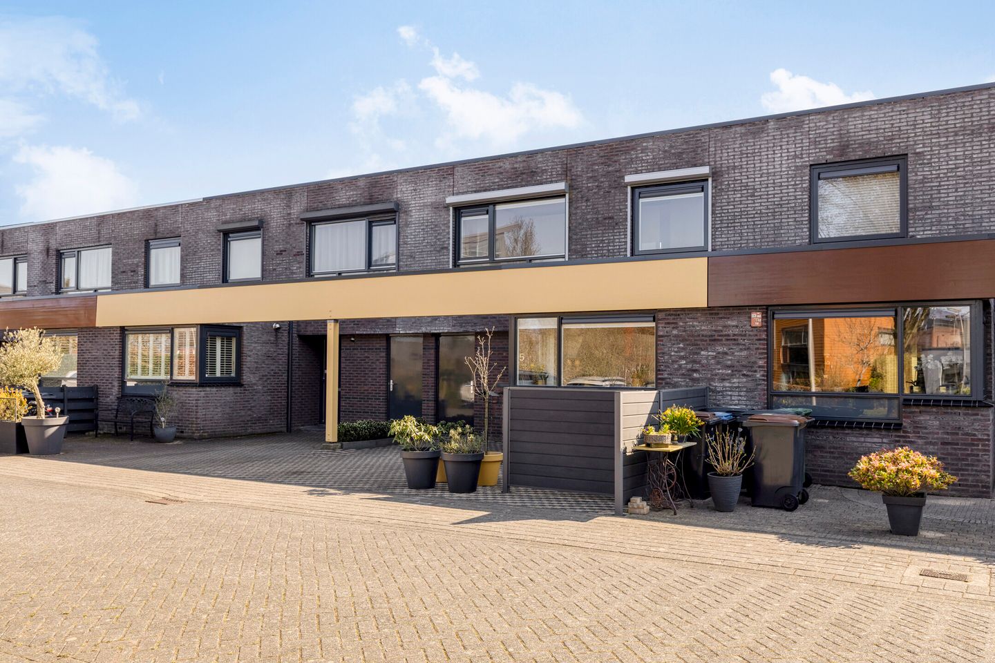 Foto 49 van Sierra Madrestraat 95