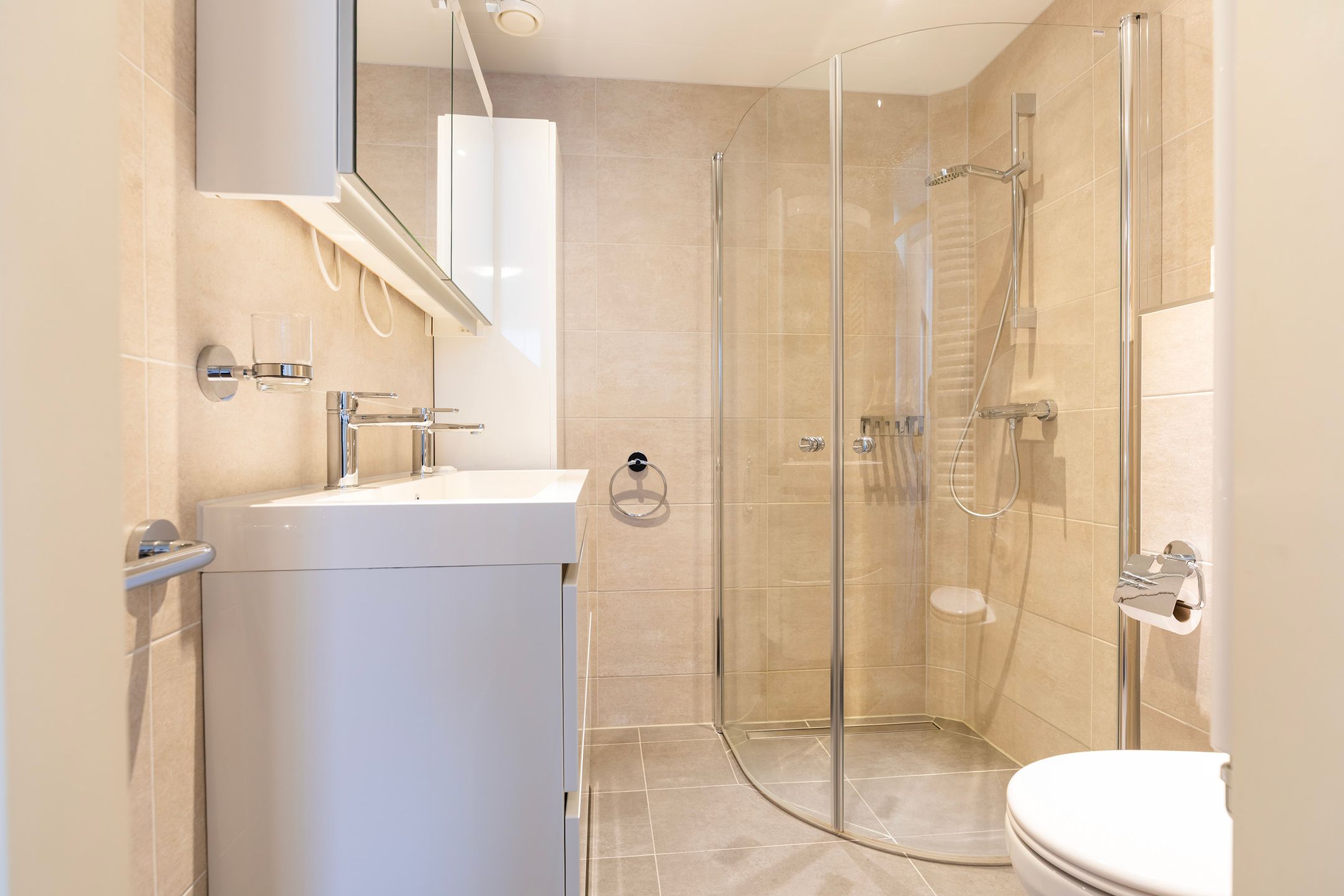 Foto 24 van Jachtlaan 251